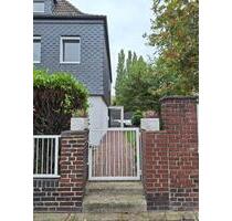 Charmante Wohnung 1. OG in beliebter Lage in MH Saarn mit Garten - Mülheim an der Ruhr Linksruhr