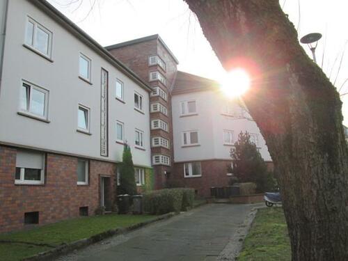 Foto - Schöne Singlewohnung mit Balkon !