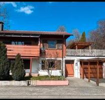 Angebot bis 31.05.2026, Haus, Garage, Carport und 4 Stellplätze - Illmensee