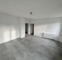 Viel Platz auf 65 m²: Freundliche 2-Zimmer-Wohnung mit Balkon - Chemnitz Ebersdorf