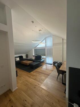 Foto - 4.5 Zimmer Dachgeschoßwohnung in Leonberg