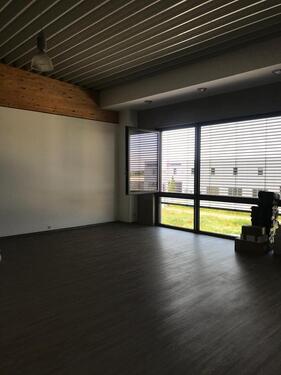 Foto - Gewerbefläche zu vermieten 