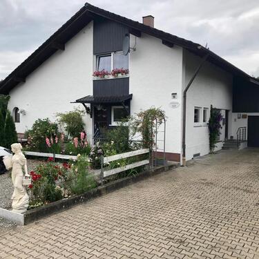 Foto - Einfamilienhaus mit 245 m² & Einlieger-Pensionseinheit im Allgäu