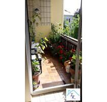 Großzügige und helle Wohnung in Röslau mit Balkon zu vermieten.