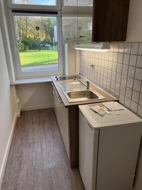 Foto - Ab sofort, frisch renovierte 2-Zimmer Wohnung, stadtzentral, mit neuer Küche