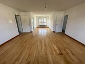 Foto - 2. OG 3 Zimmer ab sofort - 682,00&nbsp;EUR Kaltmiete, ca.&nbsp; 80,20&nbsp;m&sup2;