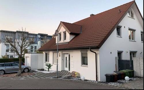 Foto - Elegante 3 Zimmer Wohnung im 1.OG in ruhiger Lage zu vermieten