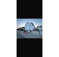 Haus mit 3 Wohneinheiten in Bruchköbel Stadt