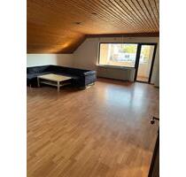 Große Dachgeschoßwohnung in Losheim sofort verfügbar. - Losheim am See