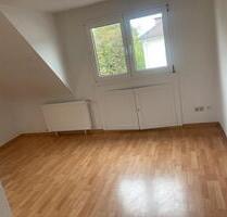 Helle 2-Zimmer-Dachgeschosswohnung - Neu-Isenburg