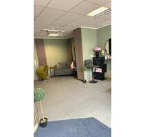 Arbeitsplatz oder Raum im Beautystudio zu vermieten - Übach-Palenberg