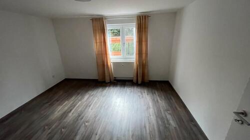 Foto - Erdgeschoßwohnung in Großheirath zur Miete