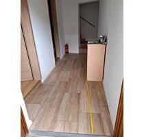 Ich miete eine Wohnung. - 850,00&nbsp;EUR Kaltmiete, ca.&nbsp; 75,00&nbsp;m&sup2; in Euerbach (PLZ: 97502)