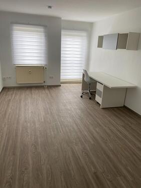 Foto - 1 Zimmer, Kochnische, Bad, Uni-Nähe