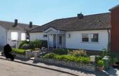 Foto - Bungalow mit großem Gartengrundstück