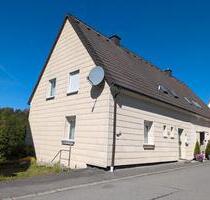 Doppelhaushälfte in Tettau - 130.000,00&nbsp;EUR Kaufpreis, ca.&nbsp; 140,00&nbsp;m&sup2; in Tettau (PLZ: 96355)