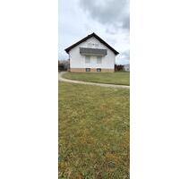 Hausverkauf - 562.000,00&nbsp;EUR Kaufpreis, ca.&nbsp; 274,00&nbsp;m&sup2; in Buttenheim (PLZ: 96155)