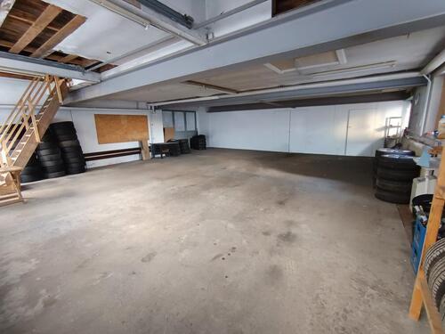 Foto - Halle, Lagerhalle, Garage, 128qm kalt, komplett, Teilfläche