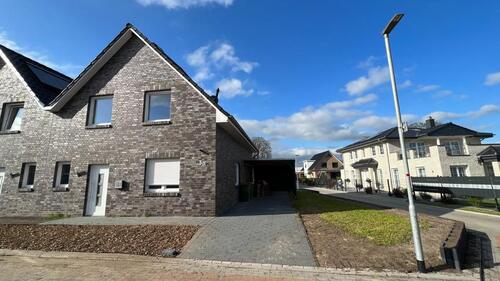 Foto - 4 Zimmer Doppelhaushälfte in Ganderkesee