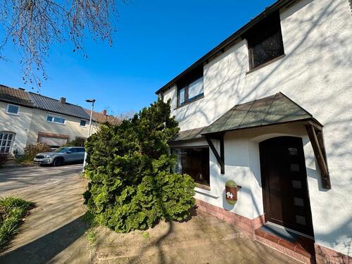 Foto - Gemütliches Einfamilienhaus mit unterkellerter Garage