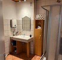 1 Unmöbliertes WG-Zimmer in 3er-WG ab 15.02. verfügbar - Düsseldorf Derendorf