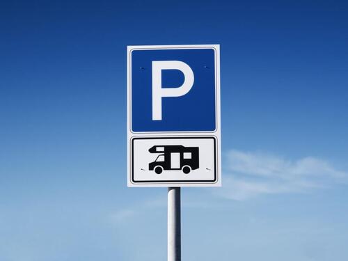 Foto - WohnwagenWohnmobilBootMotorrad Stellplätze und Boxen ab 35qm