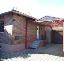 ***EFH im Bungalow-Stil mit Vollkeller, Garage und XL-Carport*** - Cremlingen