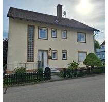 Einfamilienhaus mit zwei Wohneinheiten. Zwei 3 Zimmerwohnungen - Kirchdorf an der Iller