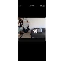 Biete 36 m2 Zimmer in Hamburg Winterhude z.B.:22.-29.4.