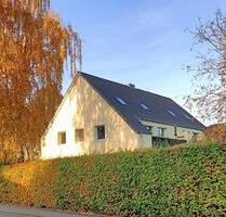 Wohnung über 2 Ebenen mit riesigem Dach-Atelier - Hamburg Schnelsen