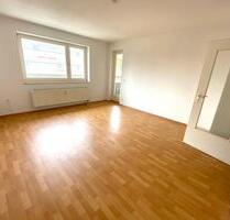 Einzug ab sofort möglich: 3-Zimmer-Wohnung mit Tageslichtbad und Balkon - Monheim am Rhein