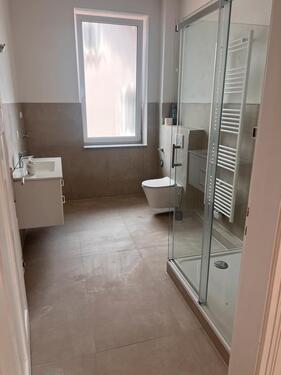 Foto - 3-Zimmer-Wohnung (60m2) - vollständig saniert - möbeliert