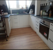 Besondere Dachgeschosswohnung mit Weitblick über Sonneberg – 80 m