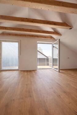 Foto - Hochwertig kernsanierte 3-Zimmer-Wohnung mit großzügigem Balkon