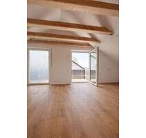 Hochwertig kernsanierte 3-Zimmer-Wohnung mit großzügigem Balkon - Stadtlauringen