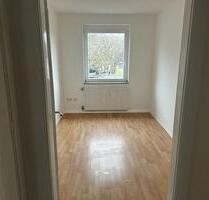 Sonnige Wohnung 3 Zimmer in Oberhausen Lirich von privat