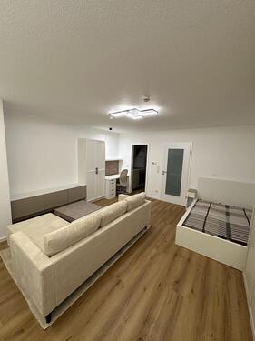 Foto - Luxus 1-Zimmerapartment – frisch renoviert & voll möbliert