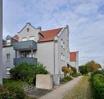 GEMÜTLICHE 3-ZI.-WHG MIT BALKON IN ALBURG - Straubing