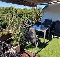 Exklusives möbiliertes Penthouse mit 3 Zimmern und 2 Balkonen - Düsseldorf Stadtbezirk 7