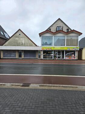Foto - Zu verkaufen zwei große Laden mit 4 Wohnungen in Twistringen ....