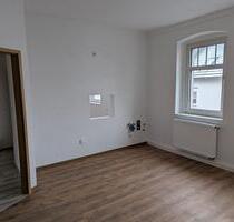 Sonnige 3- Zimmer Wohnnung - 430,00 EUR Kaltmiete, ca.  87,00 m² in Zwickau (PLZ: 08062) Neuplanitz