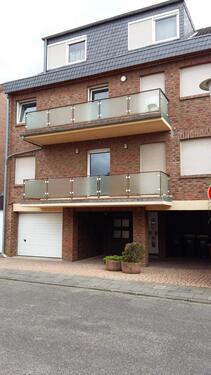 Foto - Attraktive Dachgeschoßwohnung, 2,5 Zimmer, Küche Diele Bad Balkon