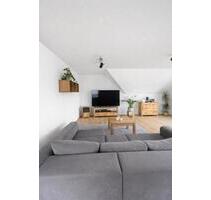 3-ZKB Dachgeschosswohnung (98 m²) + Stellplatz & Garten - Etzbach