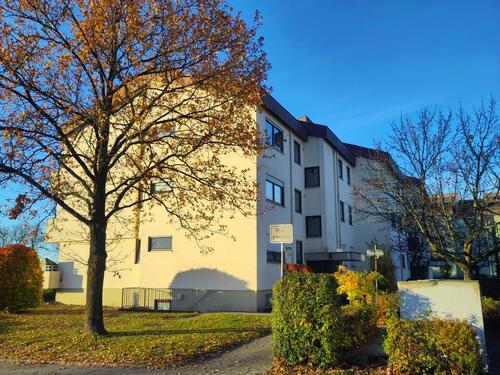 Foto - Großzügige 4-Zimmer Wohnung mit Tiefgaragenplatz