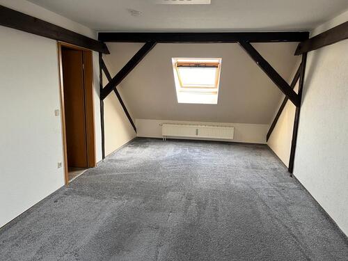 Foto - 2 Raum DG Wohnung , incl. Küche -Zerbst Nähe Bahnhof Wema