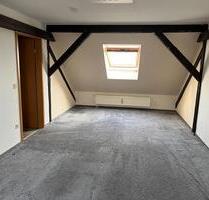 2 Raum DG Wohnung , incl. Küche -Zerbst Nähe Bahnhof Wema - Zerbst (Anhalt)