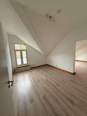 Foto - Schöne 100qm 5 Zimmer Wohnung - 965,00&nbsp;EUR Kaltmiete, ca.&nbsp; 100,00&nbsp;m&sup2;