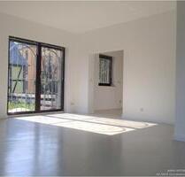 Gemütliche helle Wohnung- 2-Zimmer 72m² + Dachterrasse + 1.OG - Magdeburg Nordwest