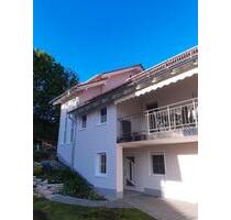 Ruhige gepfelegte Wohnung - 850,00&nbsp;EUR Kaltmiete, ca.&nbsp; 110,00&nbsp;m&sup2; in Landau an der Isar (PLZ: 94405)