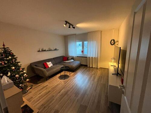 Foto - 3-Zi-Whg zum Verkauf mit neuem Bad und Böden inkl. EBK